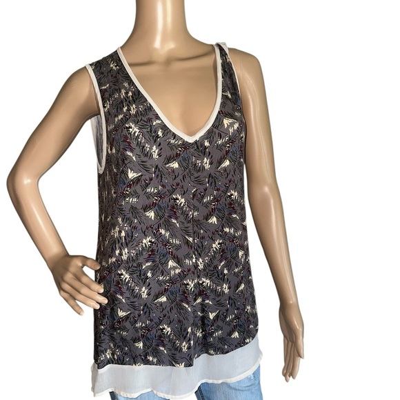 Lee Feather Print Sleeveless Blouse with Back Zip Size Large - Picture 2 of 8